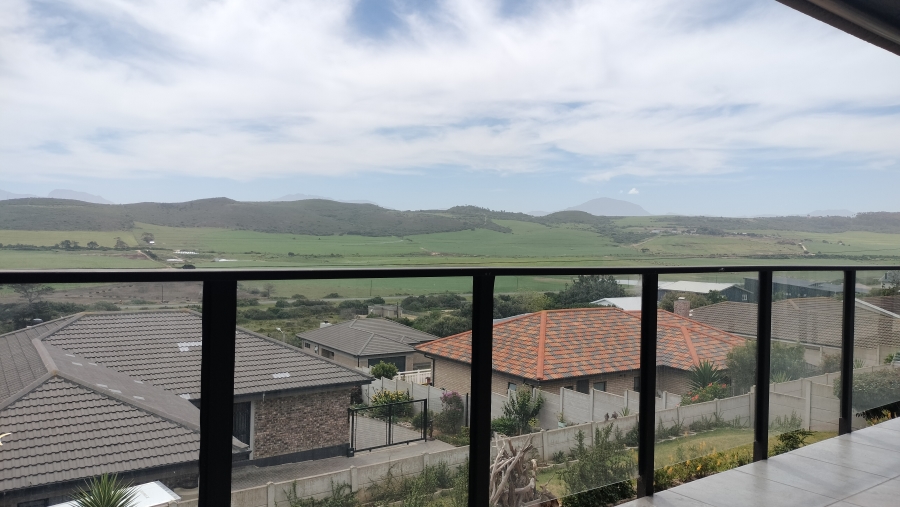3 Bedroom Property for Sale in Fraaiuitsig Western Cape